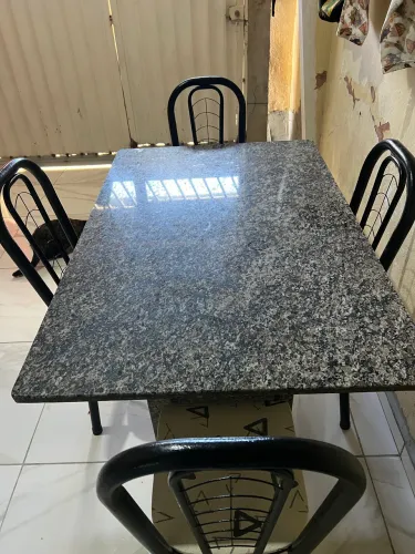 Vendo mesa de mármore