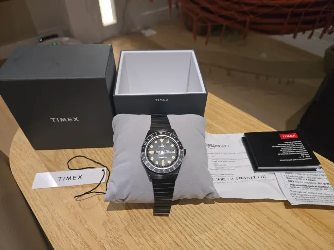 Relógio Q Timex Reissue 38mm All Black TW2U61600 - Completo