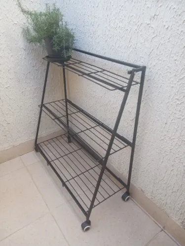 Suporte p/ vasos de plantas dobrável