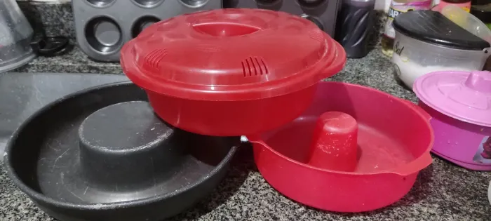 Fôrma de bolo, pudim, e etc apenas $20 tudo