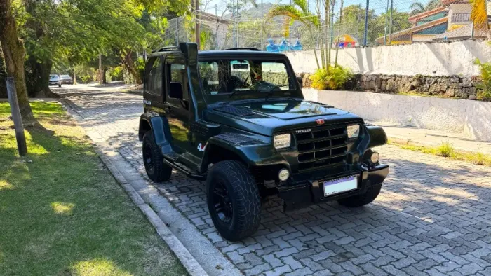 Troller T-4 4X4 2.8 TB Int. Cap. Rígida Diesel 2001