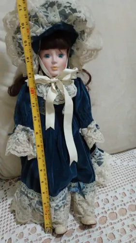 Boneca de porcelana estilo francesa 40cm linda e muito antiga perfeita