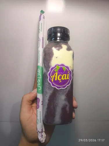 Açaí batido na garrafa 