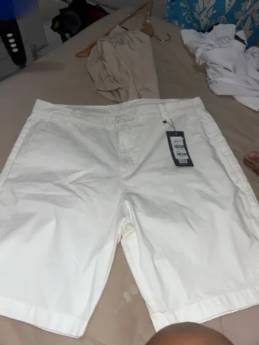 Bermuda?s Blinclas nova na itiqueta