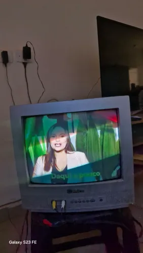 Tv 14 polegadas + conversor digital 