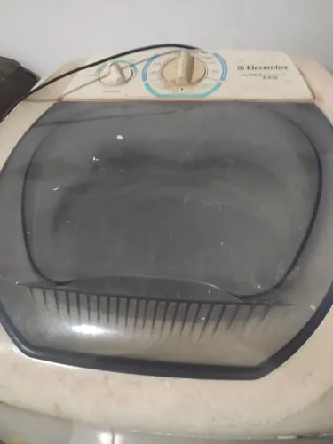 Máquina de lavar Electrolux 6lts Usada