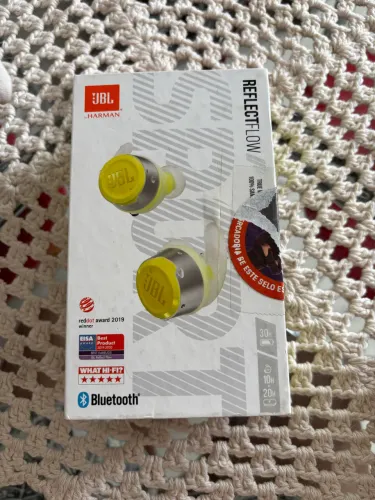 Fone de Ouvido JBL Reflect Flow In-ear Bluetooth Sem Fio Verde Com LED e IPX7
