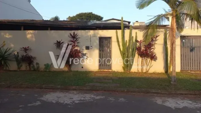 Casa a venda cidade universitária 3 dormitórios, 01 suite, varanda , vaga 6 carros