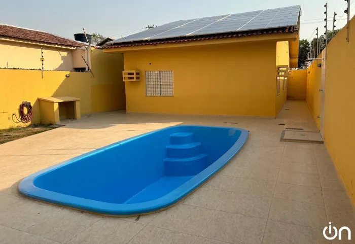 CASA 3 /4 C SUITE NO GOIABEIRAS - COM PISCINA E CHURRASQUEIRA REF: 747