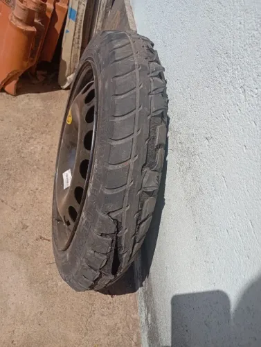 Estepe de carro usado 