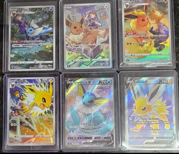 Cartas Pokémon Eeveelutions Vaporeon, Eevee, Flareon e Jolteon