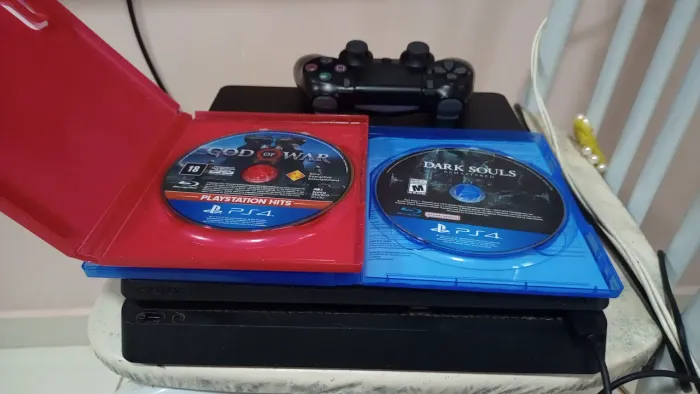 PS4 Slim 500Gb (Usado)