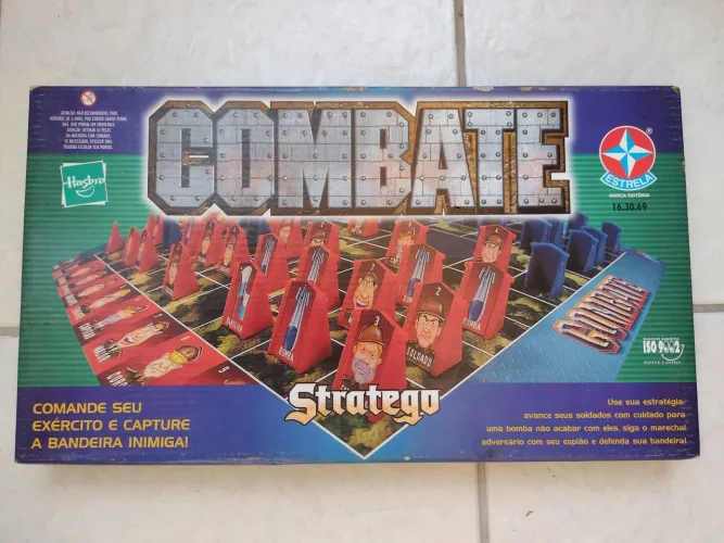 Jogo de Tabuleiro Combate da Estrela
