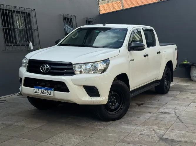 Toyota Hilux CD 4X4 2.8 Diesel Mec. 2020