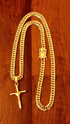 Belíssimo cordão 10mm banhado a ouro 18k novo