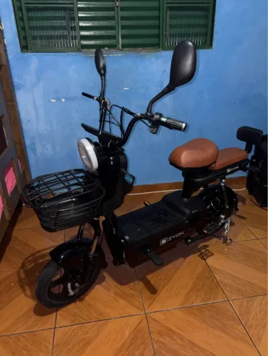 Scooter elétrica 600W 
