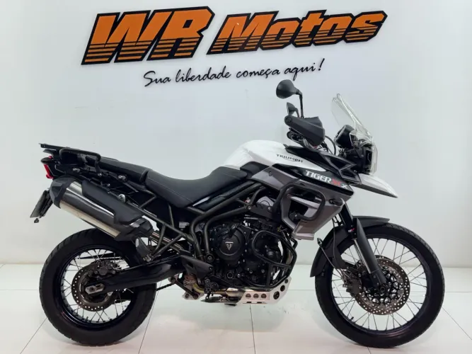 TRIUMPH TIGER 800 XCX