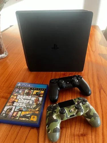PS4 SLIM 500GB - EXTRA - GTA V, FIFA 26