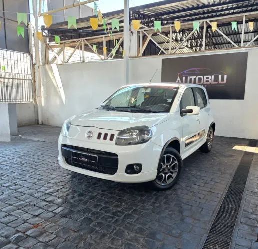 Fiat Uno Sporting 1.4 EVO Fire Flex 8V 4P 2012
