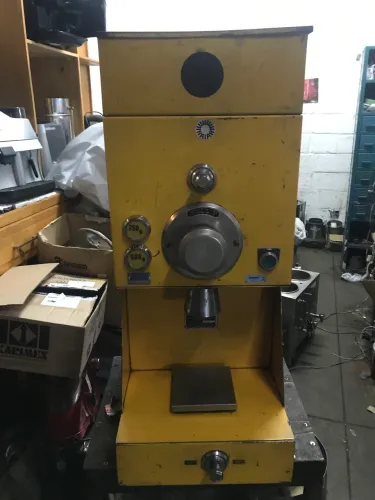Máquina de moer café raiar com balança 
