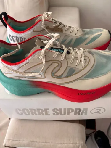 Tênis corre supra 2