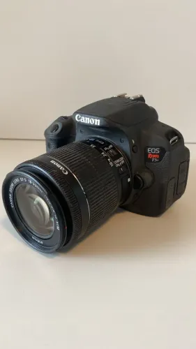 Câmera Canon Eos T5i - Apenas 1.8k Cliques - Igual A Nova