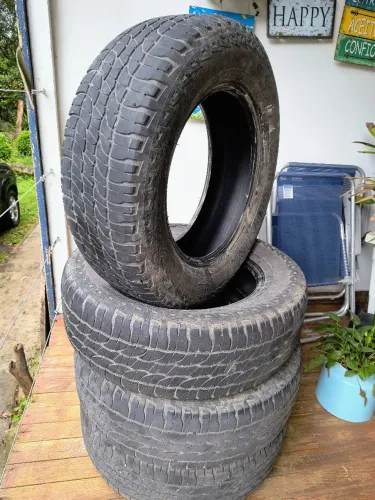Pneus Michelin LTX Force 215/65/16