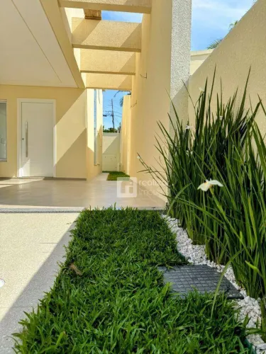 Sobrado Residencial à venda, Ingleses do Rio Vermelho, Florianópolis - SO0164.