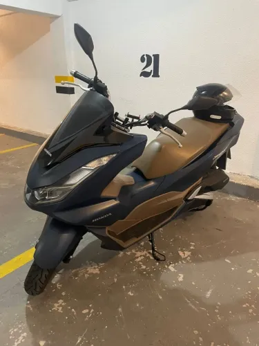 Vendo PCX DLX ABS 24/24.