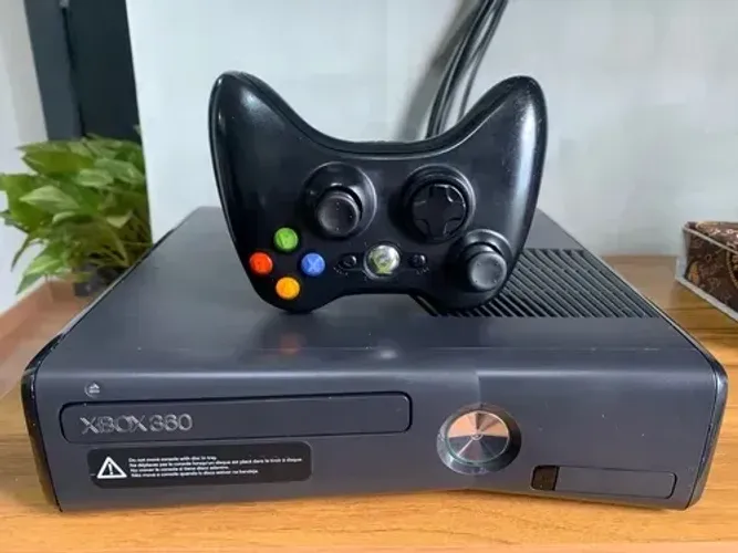 Xbox 360 Desbl com 5 jogos(3 a escolha)controle e garantia em ate 18x!Temos jogos!Troca