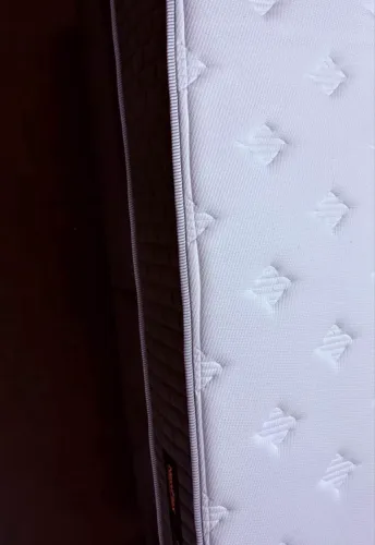 Cama queen size
