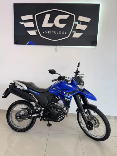 XTZ 250 Lander
