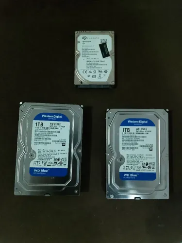 2 HD de Pc de 1tb e 1 de notebook 1tb