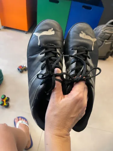 Chuteira socity puma , tamanho 37 , pouco usada