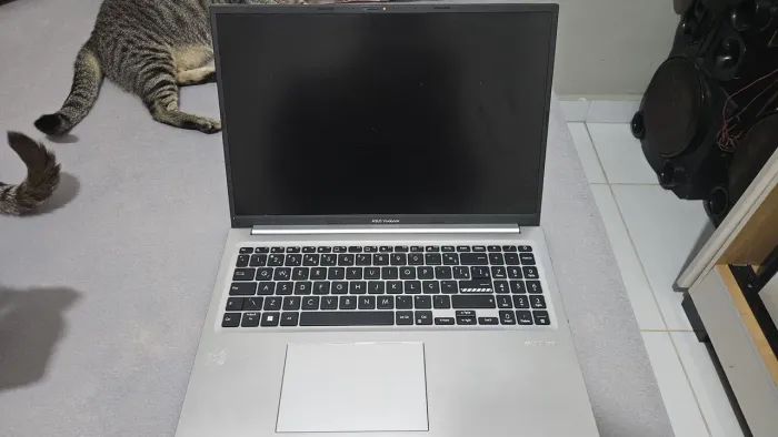 Notebook asus vivobook 16