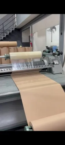 Máquina para Plastificação de Papel Semi Nova