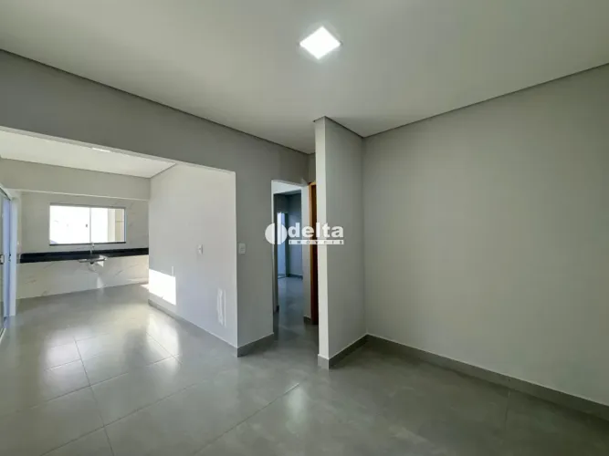 Casa com 3 quartos sendo 1 suíte disponível venda no Shopping Park em Uberlândia-MG