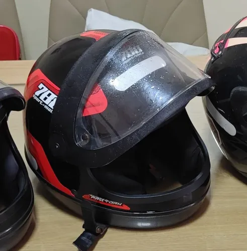 Capacete