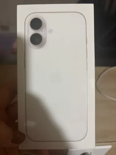 iPhone 17