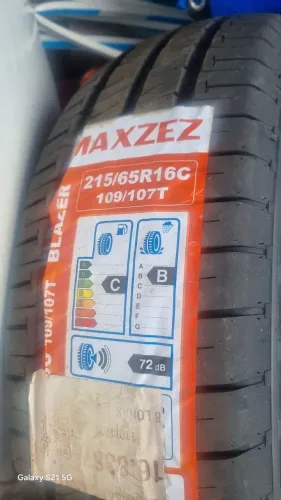 Par de pneu 215/65 r16