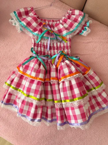Vestido festa junina - Tamanho 6