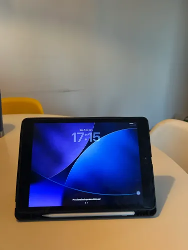 iPad Apple 9ª Geração Wi-Fi 64GB