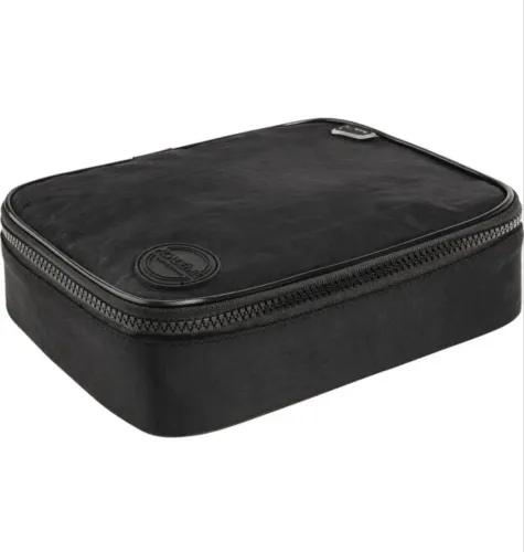 Estojo Box preto da Tilibra
