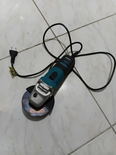 Esmerilhadeira