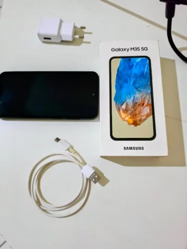 Celular Samsung M35