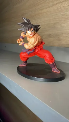 Action figure original Goku
