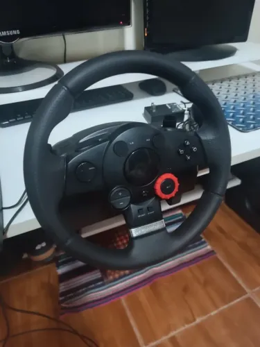 Volante gamer Logitech completo original
