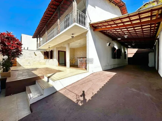 Casa Linear a venda - Santa Amélia - BH