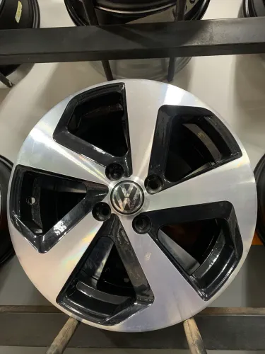 Roda ZK650 Golf GTI 2019 Preta Diamantado