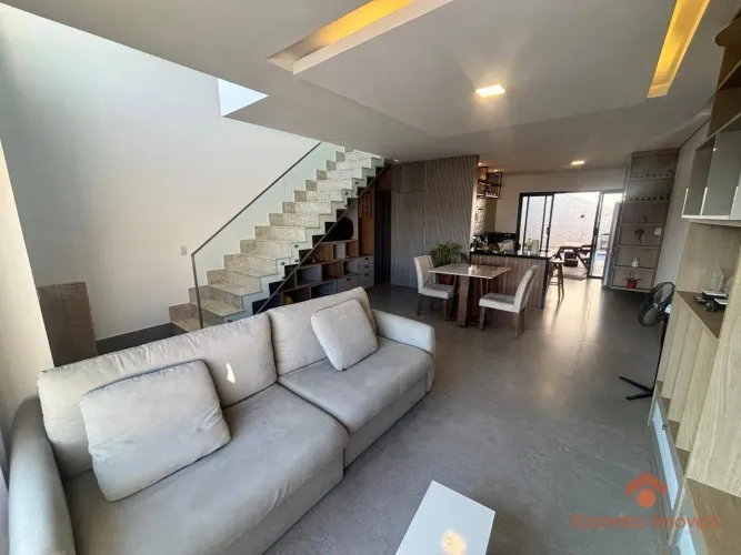 Sobrado com 3 dormitórios à venda, 157 m² por R$ 1.270.000 - Portais (Polvilho) - Cajamar/